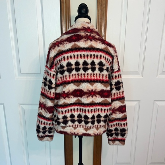 Aerie Printed Sherpa Pullover - Picture 6 of 9